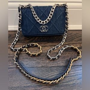CHANEL Denim Quilted Chanel 19 Wallet On Chain